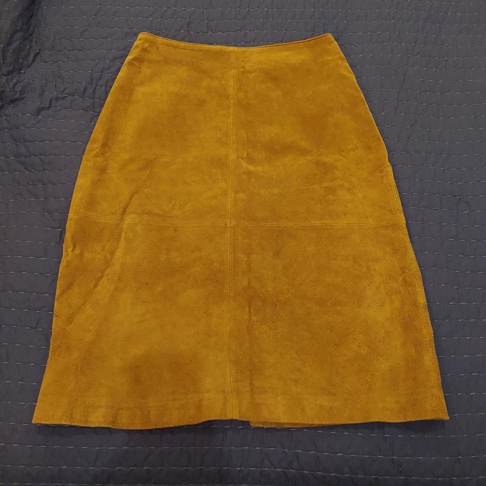 Brown suede skirt